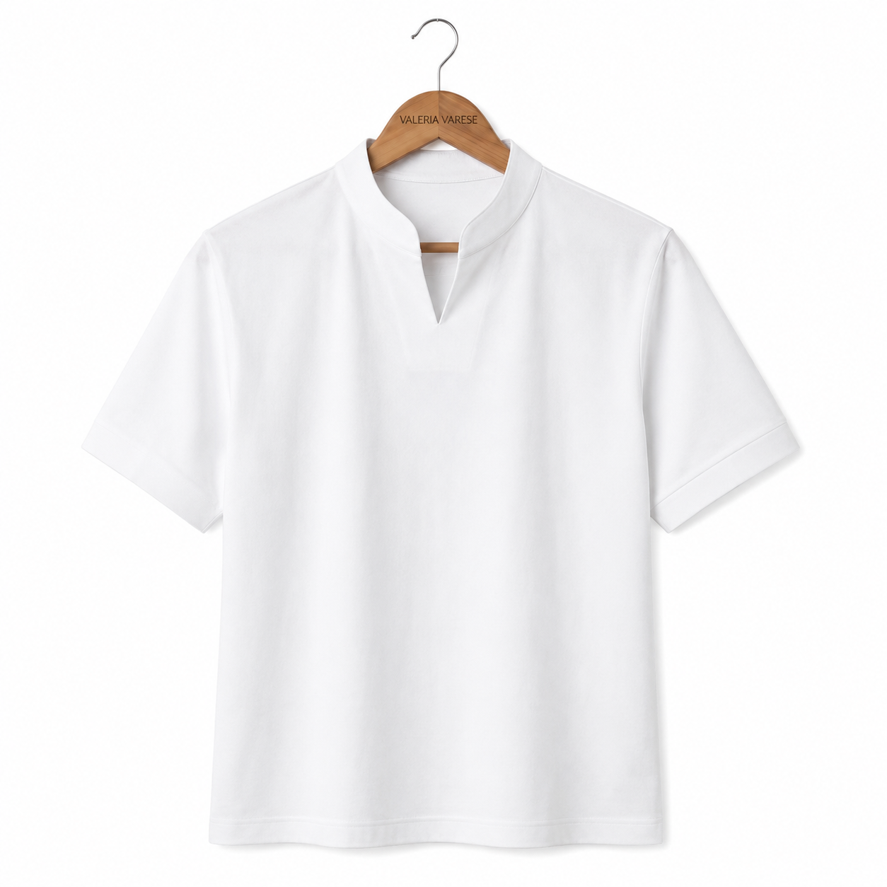 Camiseta Essential V-Neck