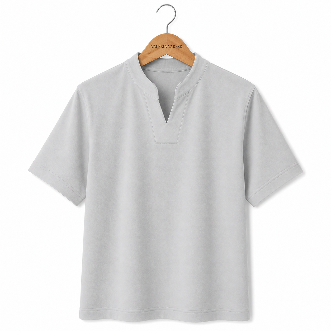 Camiseta Essential V-Neck